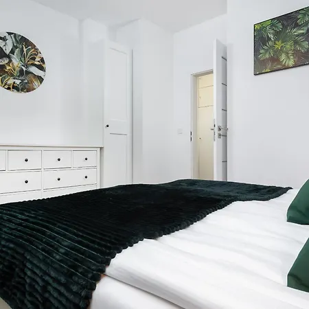 Apartamento Lux Unique Rzeczypospolitej With Parking By Renters Prestige Varsovia