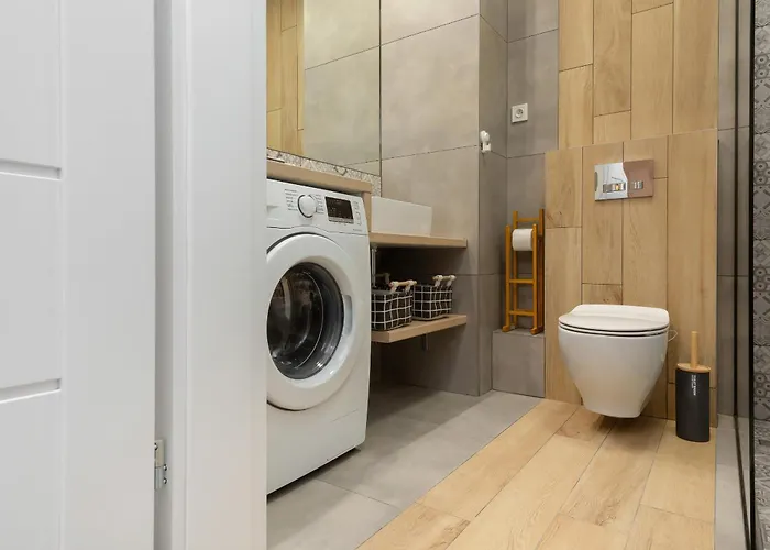 Lux Unique Rzeczypospolitej With Parking By Renters Prestige *