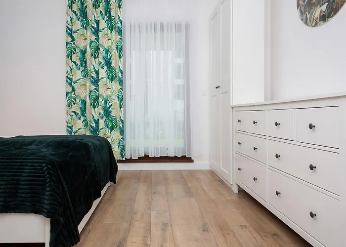 Lux Unique Rzeczypospolitej With Parking By Renters Prestige