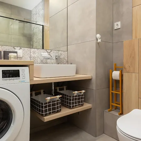 Lux Unique Rzeczypospolitej With Parking By Renters Prestige