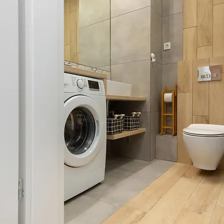 Lux Unique Rzeczypospolitej With Parking By Renters Prestige *